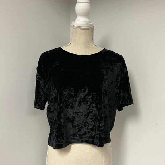 Aeropostale Black Velvet Crop Top - Picture 2 of 4